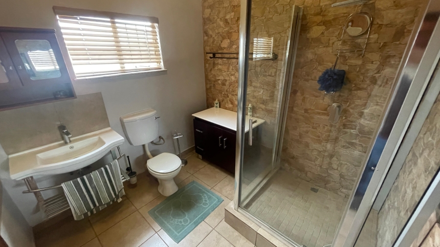 3 Bedroom Property for Sale in Harpington A H North West